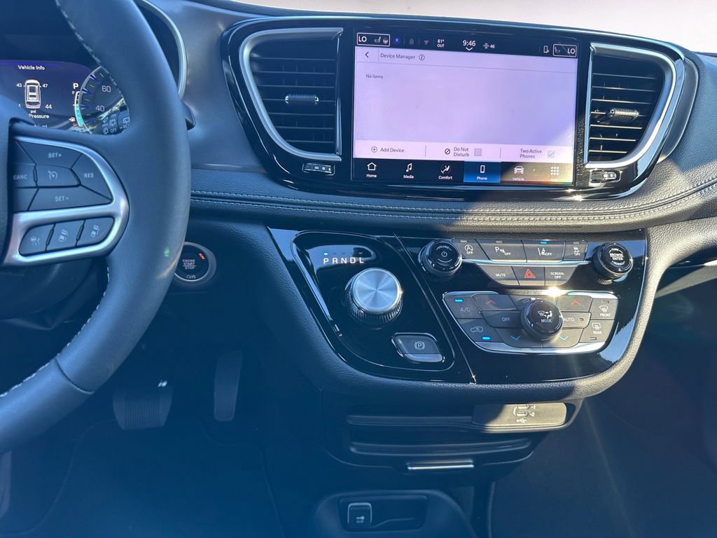 New 2026 Chrysler Pacifica Select image 11