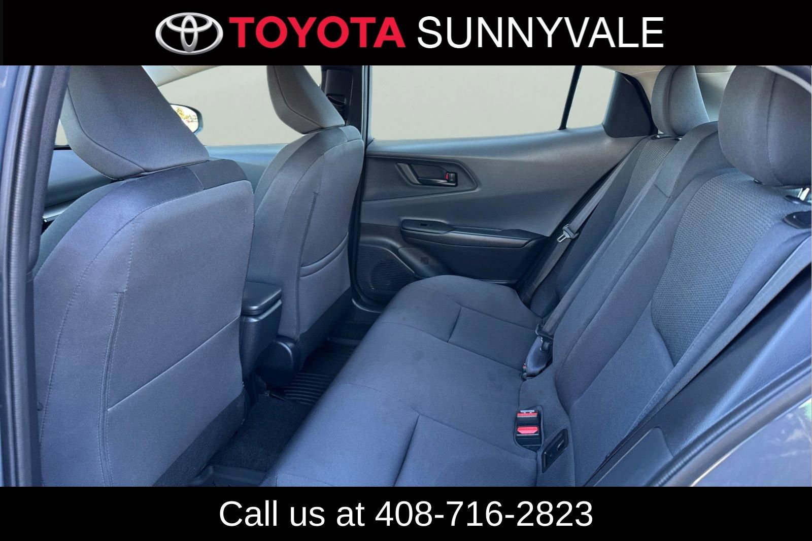 Used 2025 Toyota Prius LE image 5