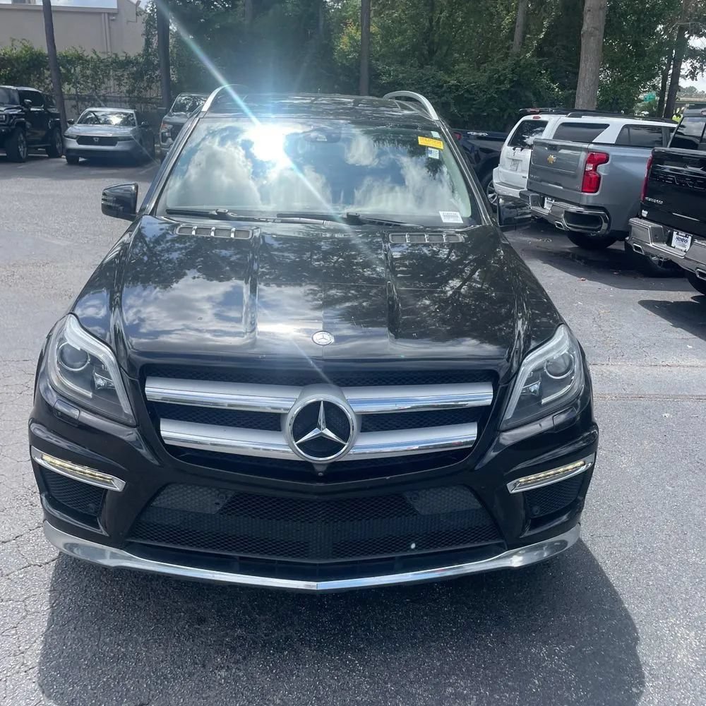 Used 2015 Mercedes-Benz GL 550 4MATIC image 13