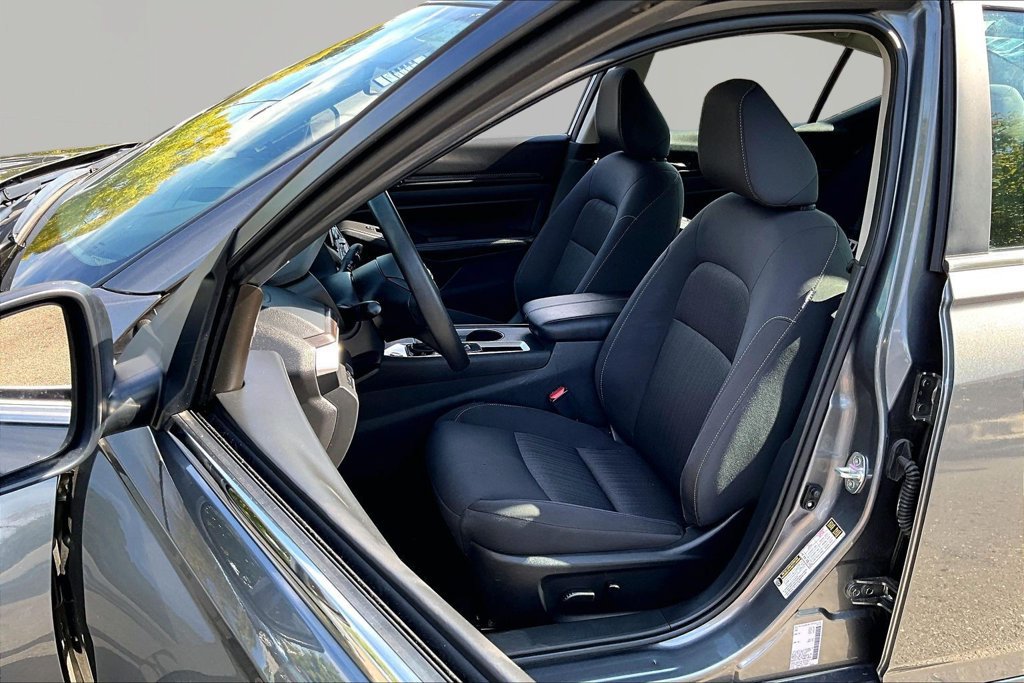 Used 2026 Nissan Altima 2.5 SV FWD image 16