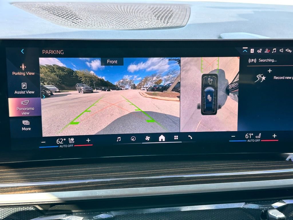 Used 2025 BMW X7 xDrive40i w/ Premium Package image 25