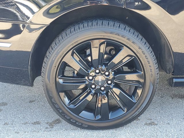 Used 2022 Lincoln Navigator Reserve image 9