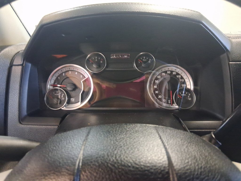Used 2013 RAM 2500 Laramie w/ Convenience Group AWD/4WD image 13