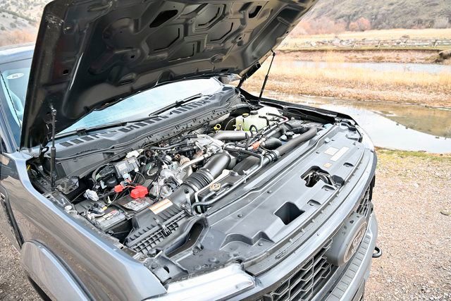 New 2026 Ford F250 Lariat w/ Black Appearance Package AWD/4WD image 17