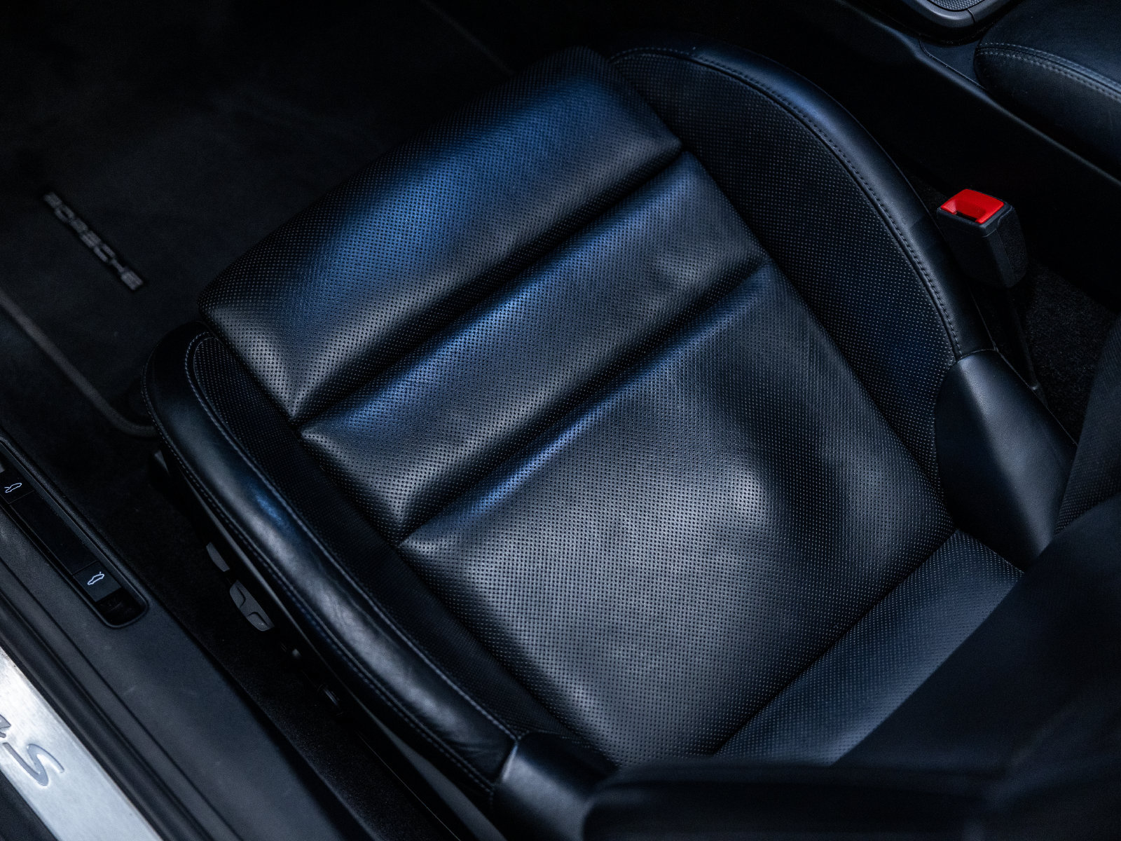 Certified 2020 Porsche 911 Carrera S RWD image 25