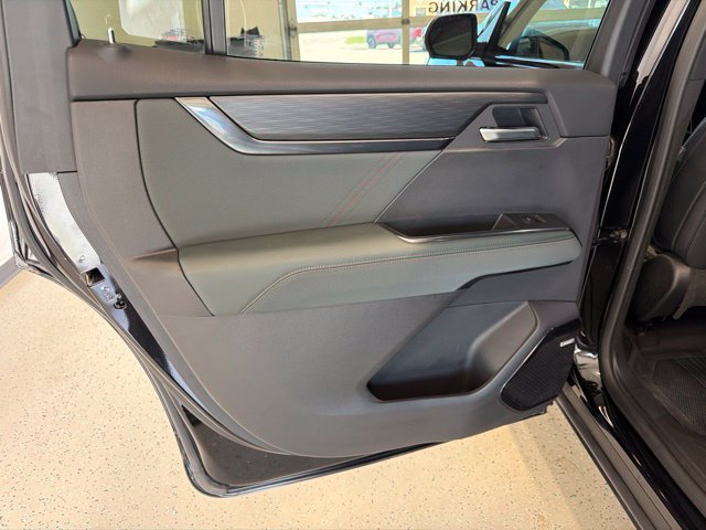 Used 2025 GMC Acadia AT4 w/ LPO, Floor Liner Package AWD/4WD image 46