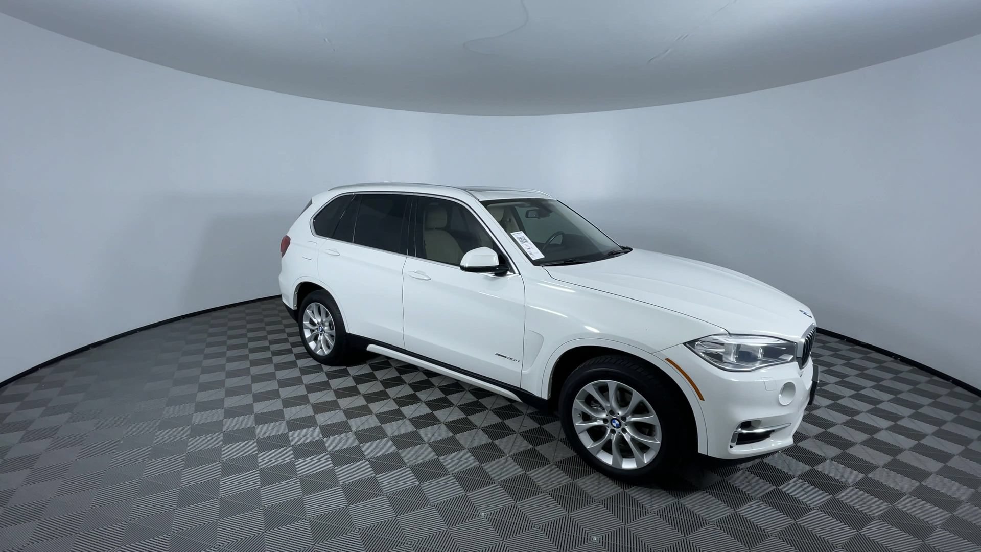 Used 2014 BMW X5 xDrive35d AWD/4WD image 2
