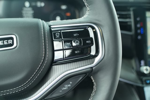 New 2026 Jeep Grand Wagoneer L Summit AWD/4WD image 34