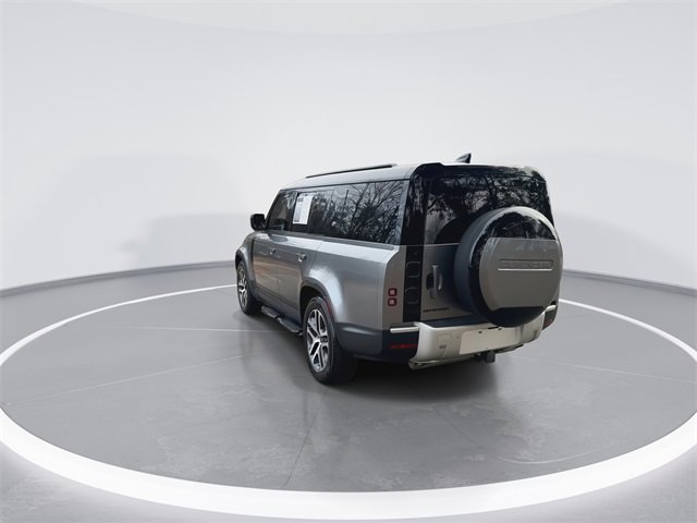 Used 2024 Land Rover Defender 130 S image 7