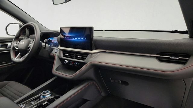 Certified 2026 Ford Explorer ST-Line AWD/4WD image 31