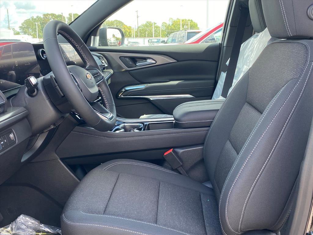 New 2026 Chevrolet Traverse LT w/ LPO, Floor Liner Package image 12