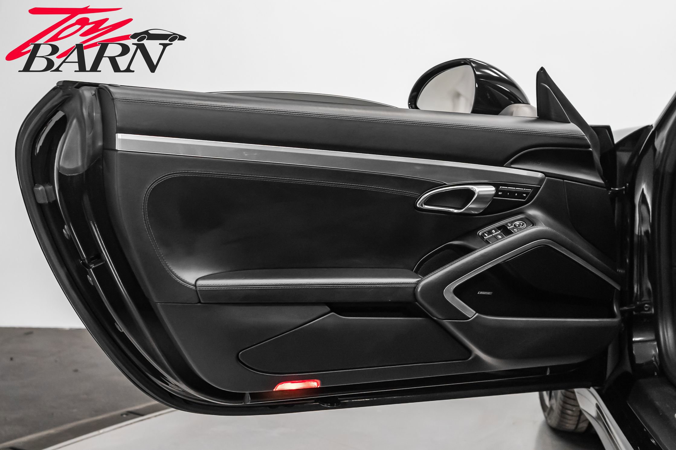 Used 2017 Porsche 911 Carrera 4S image 27