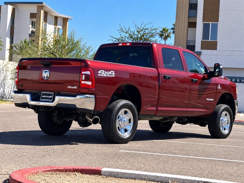Used 2024 RAM 2500 Tradesman w/ Chrome Appearance Group AWD/4WD image 4
