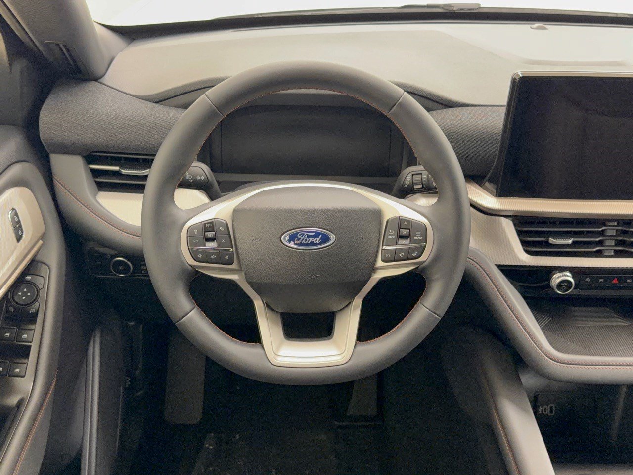 New 2027 Ford Explorer Active w/ Active Comfort Package RWD image 10
