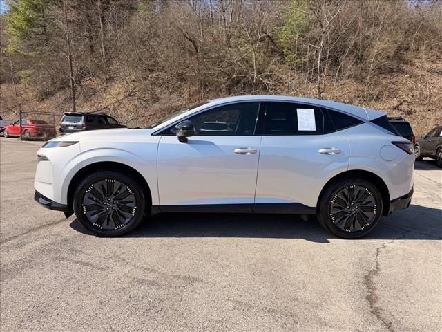 Used 2025 Nissan Murano Platinum w/ Cargo Package image 6