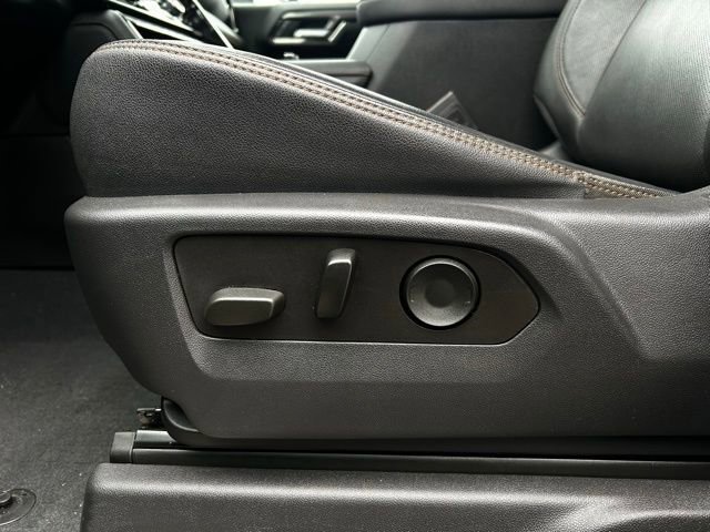 Used 2024 GMC Sierra 3500 AT4 w/ AT4 Premium Plus Package image 16