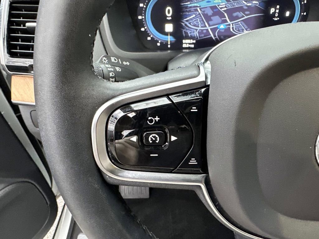 Used 2023 Volvo XC90 B6 Plus w/ Protection Package Premier image 17