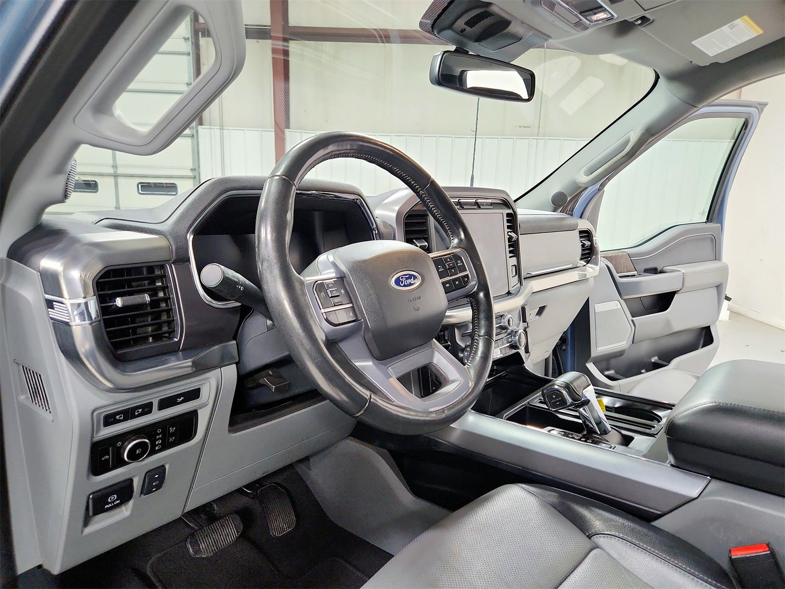 Used 2023 Ford F150 Lariat image 18