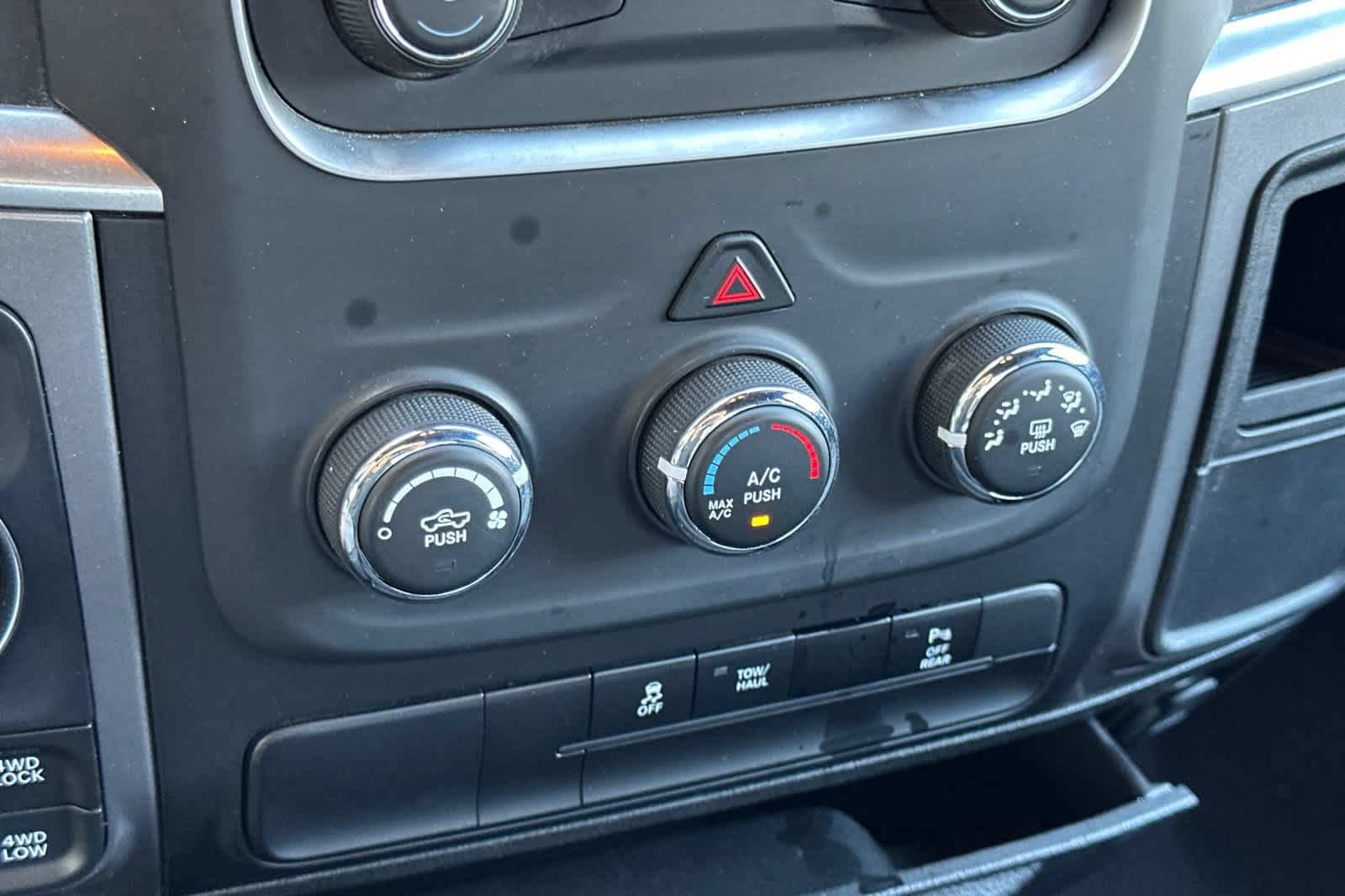 Used 2024 RAM 1500 Warlock AWD/4WD image 20