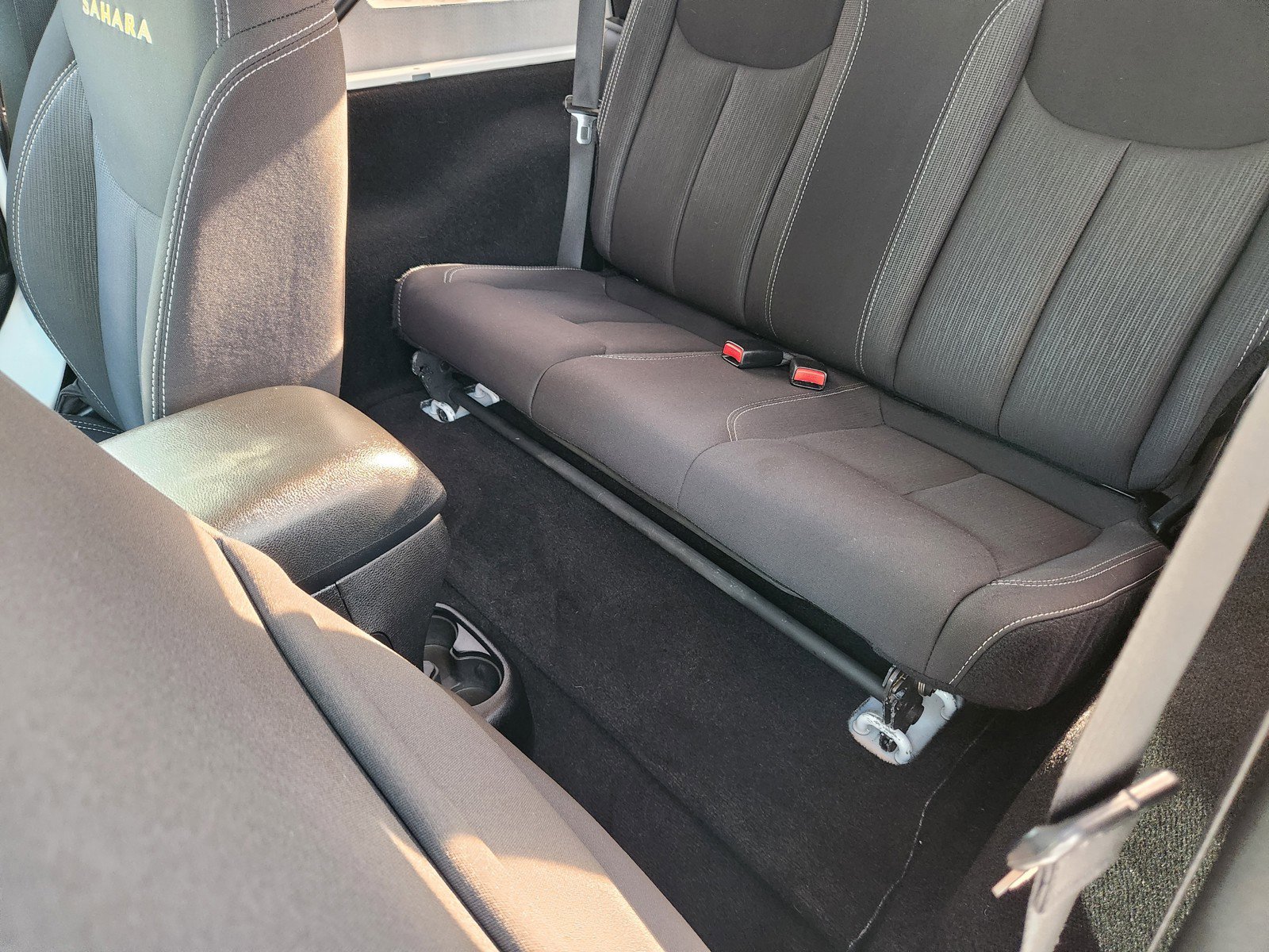 Used 2014 Jeep Wrangler Sahara image 10