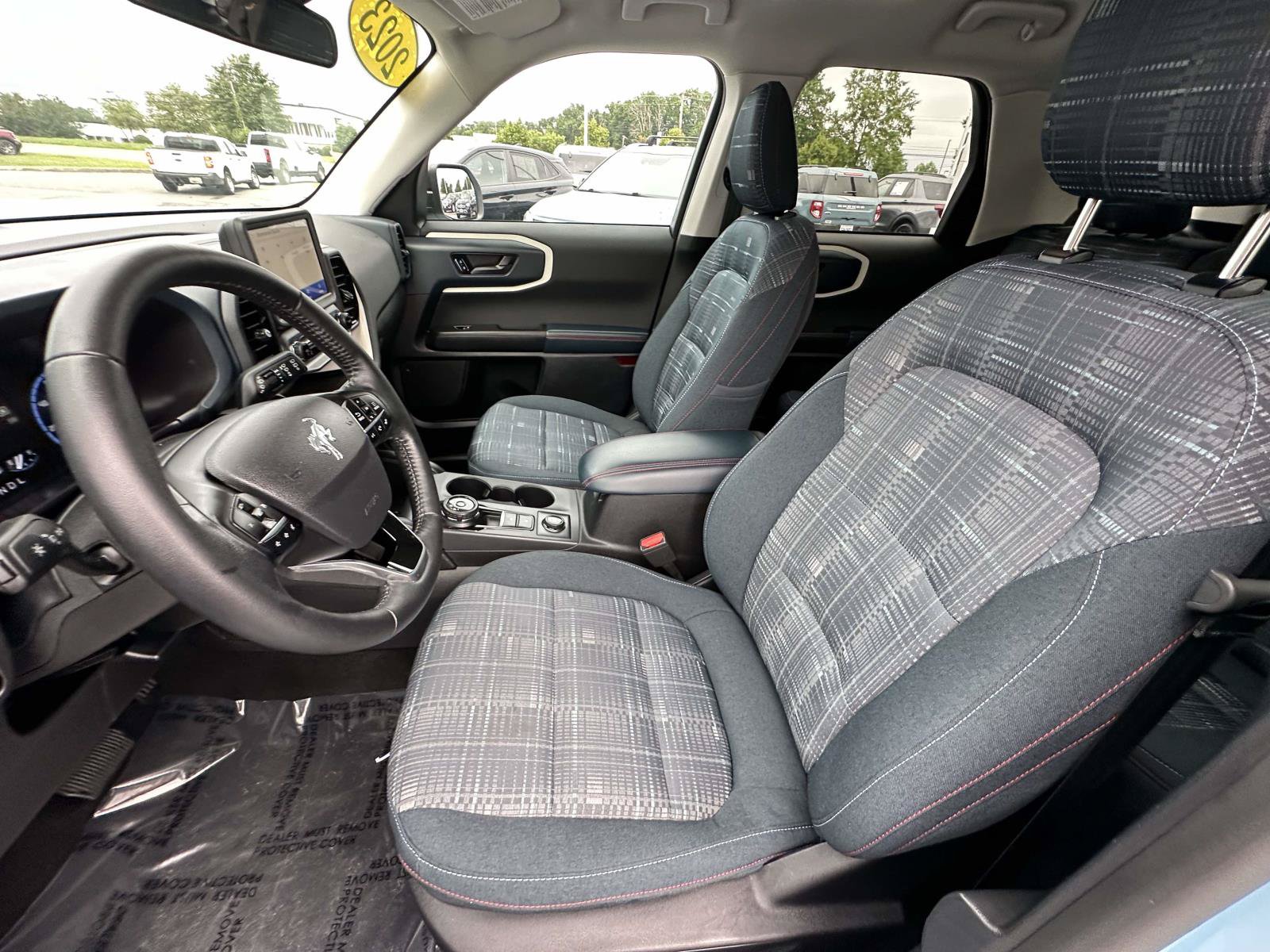 Used 2023 Ford Bronco Sport Heritage w/ Heritage Convenience Package AWD/4WD image 19