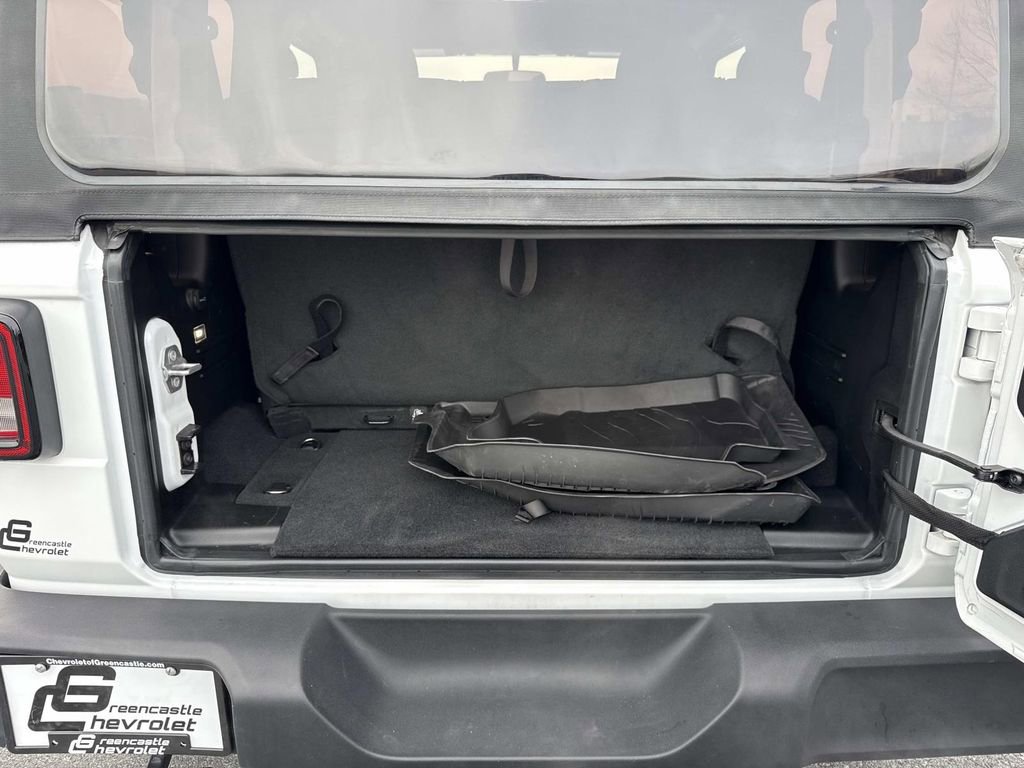 Used 2023 Jeep Wrangler Sport S image 19