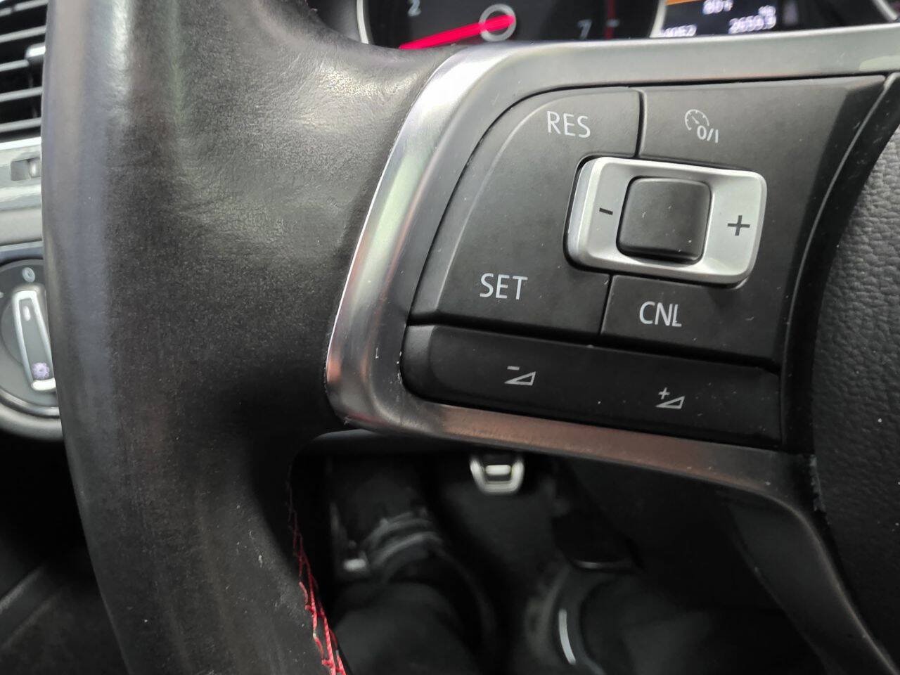 Used 2016 Volkswagen GTI SE FWD image 20