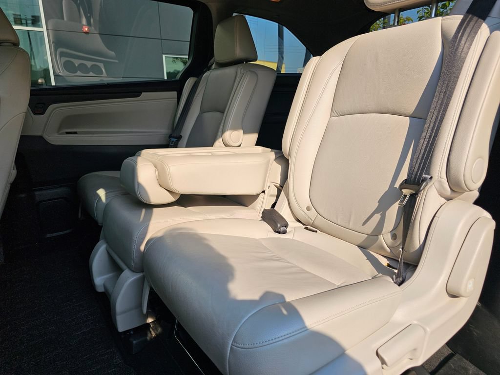 Used 2025 Honda Odyssey EX-L image 16