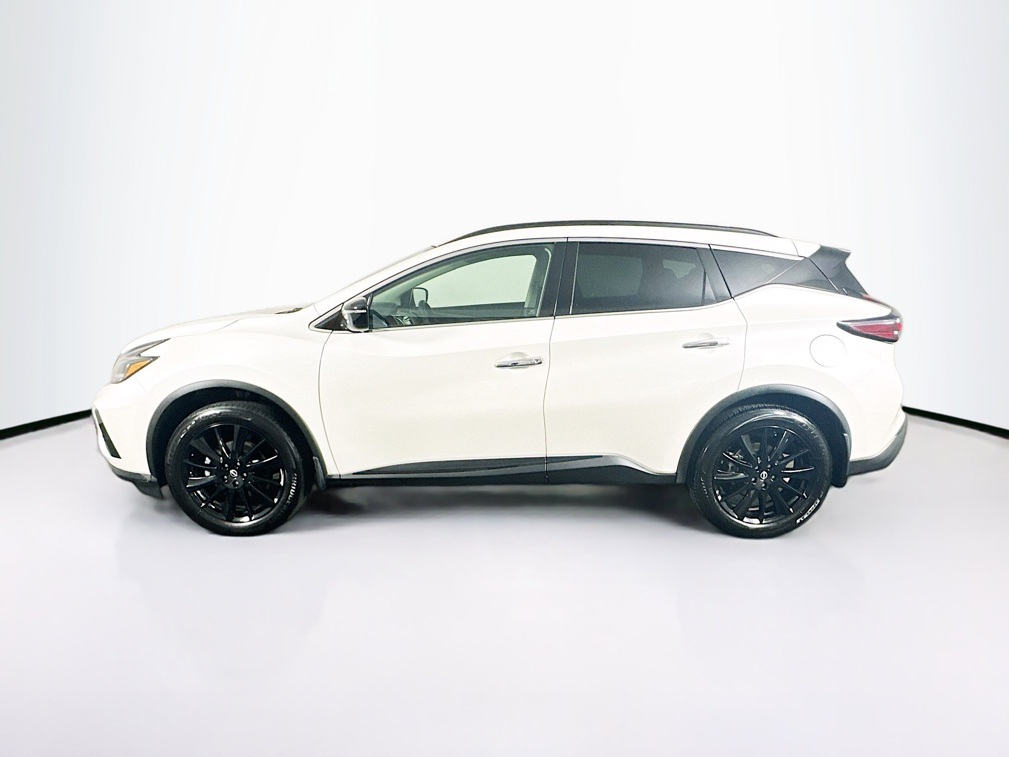 Used 2024 Nissan Murano SV w/ SV Midnight Edition Package AWD/4WD image 4