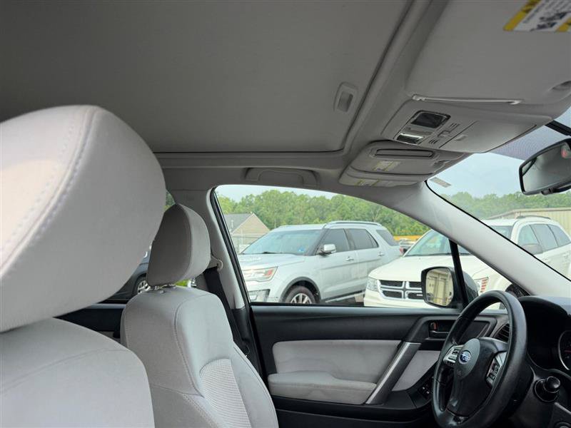Used 2015 Subaru Forester 2.5i Premium w/ All-Weather Package AWD/4WD image 14