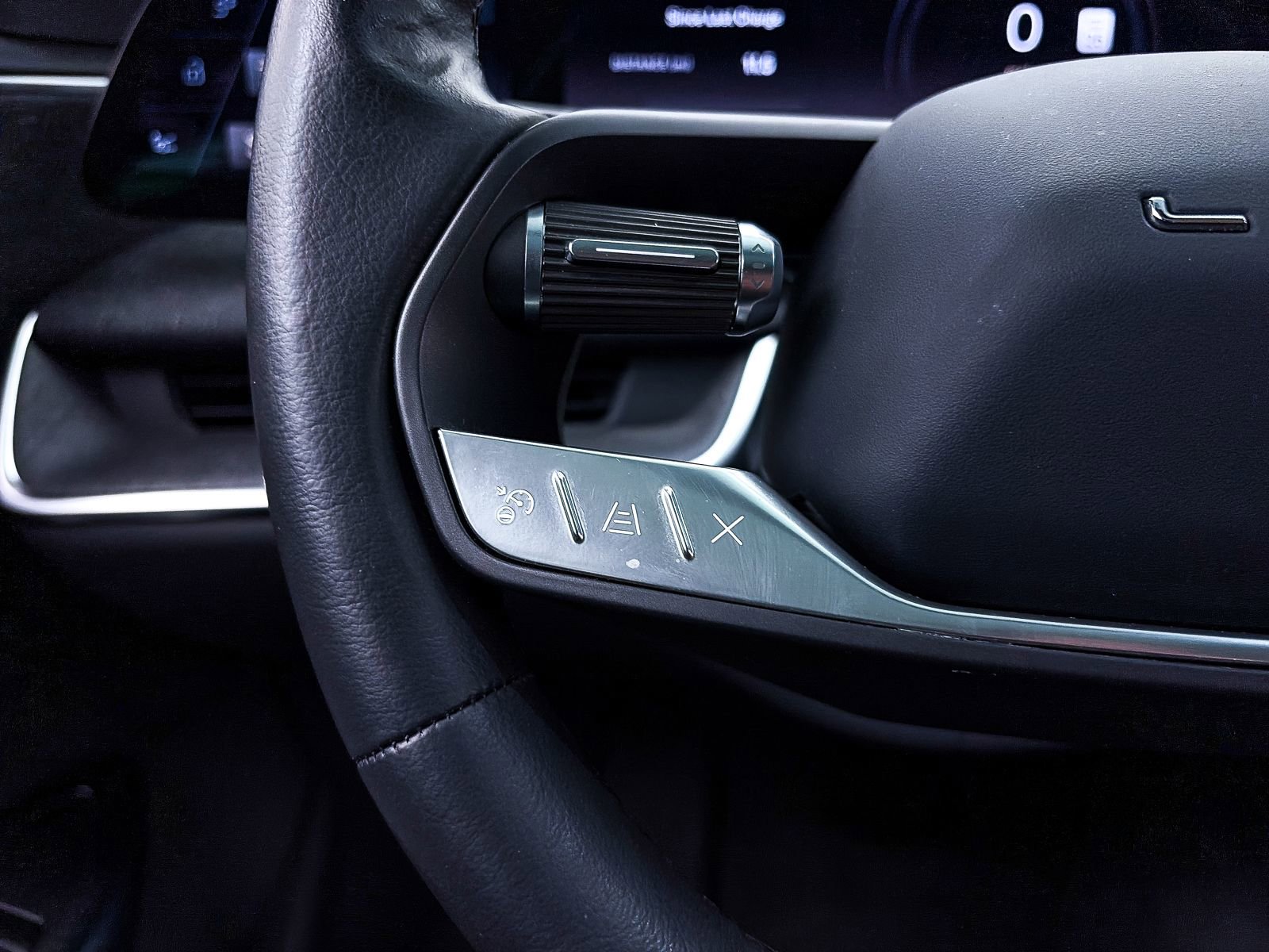 Used 2024 Lucid Air Touring AWD/4WD image 33