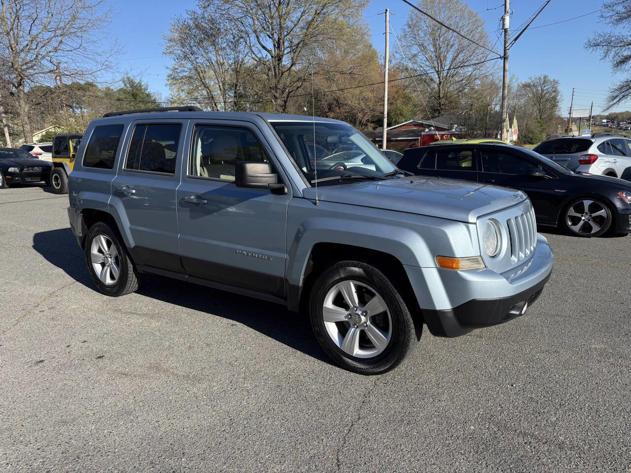 Used 2014 Jeep Patriot Sport w/ Power Value Group image 4