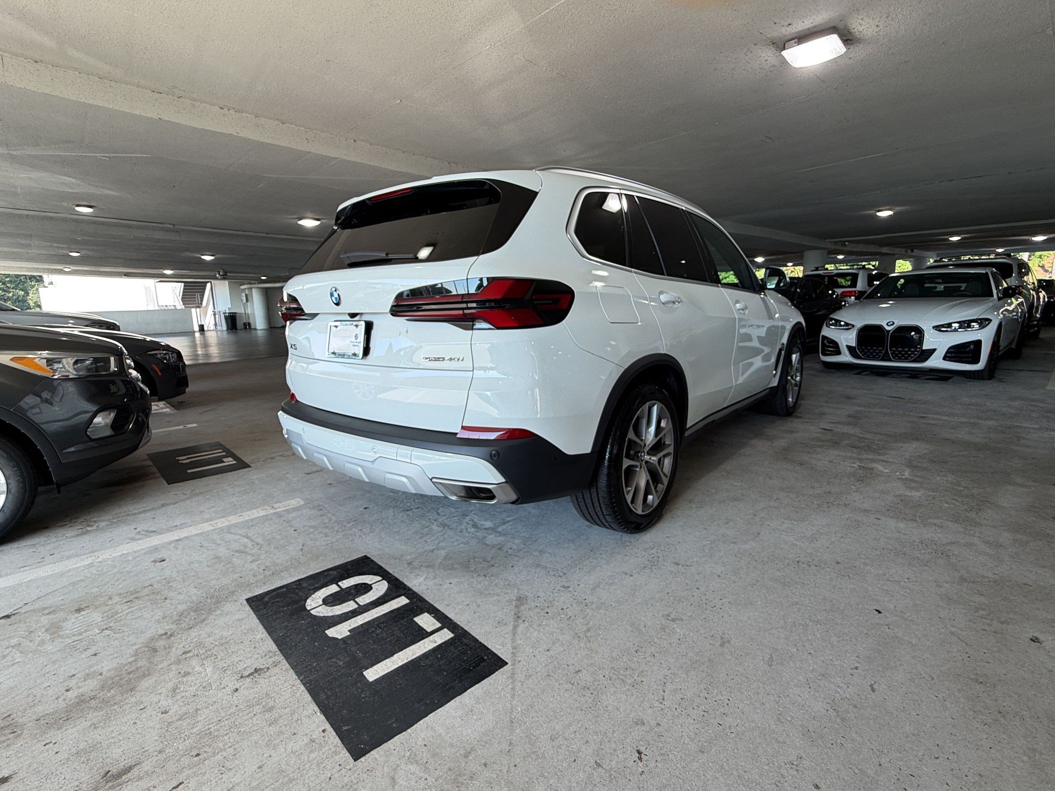 Certified 2024 BMW X5 sDrive40i w/ Parking Assistance Package RWD image 8