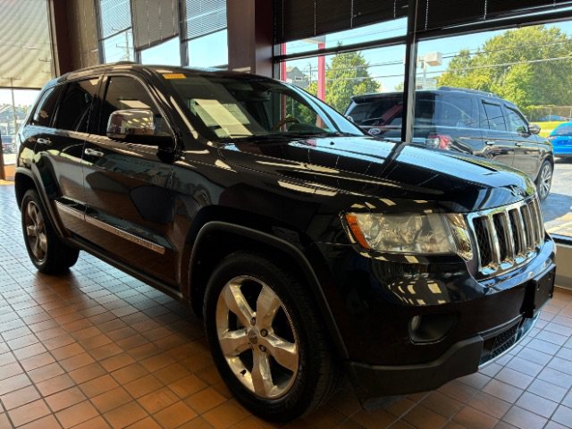Used 2013 Jeep Grand Cherokee Overland w/ Advance Technology Group RWD image 1
