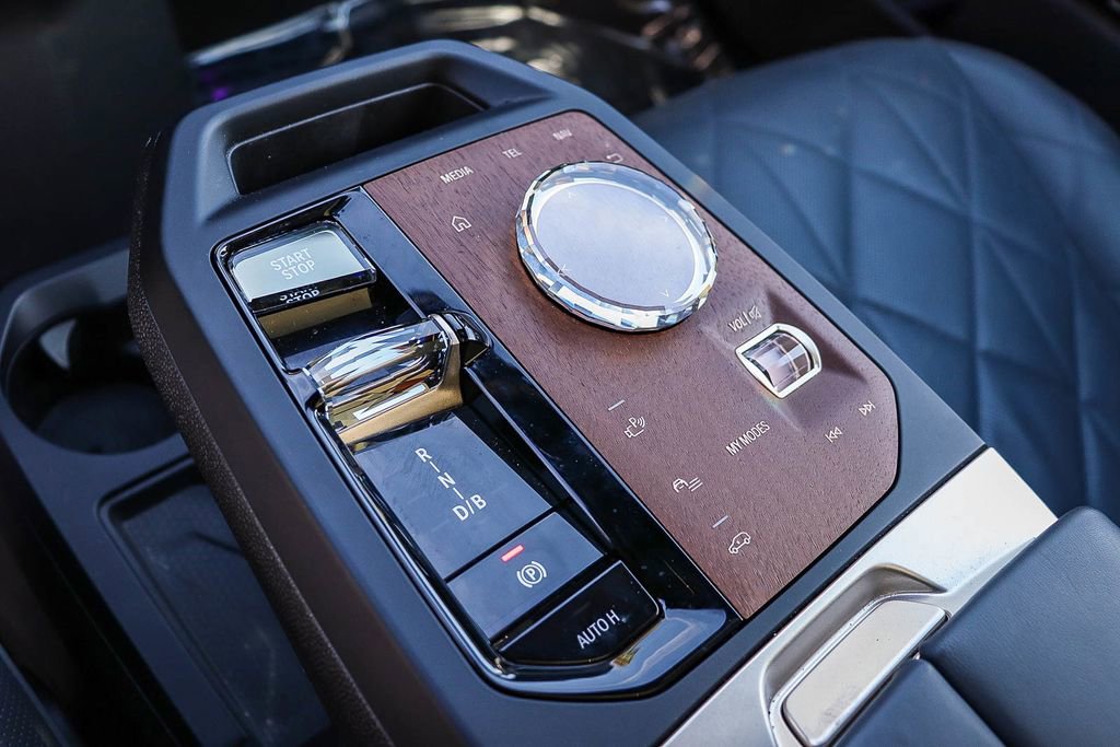 Certified 2023 BMW iX M60 w/ Executive Package image 22