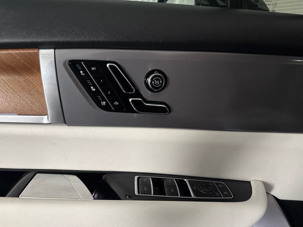Certified 2026 Cadillac Vistiq Sport AWD/4WD image 12