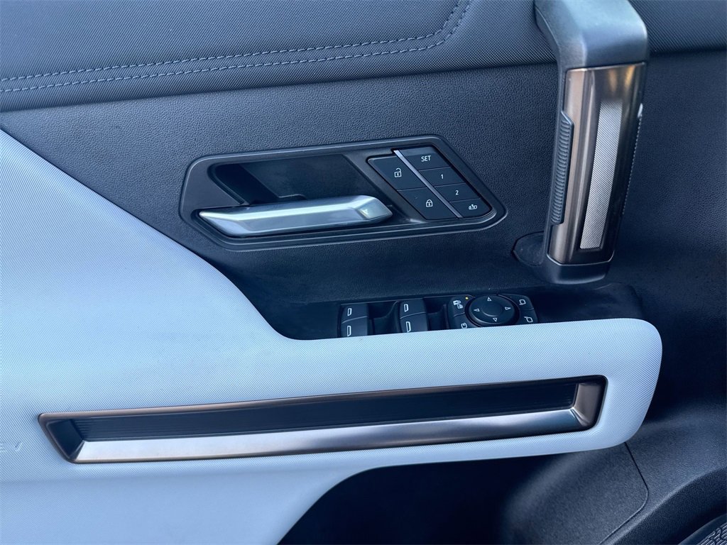 Used 2024 GMC Hummer EV 3X w/ Omega Edition image 15