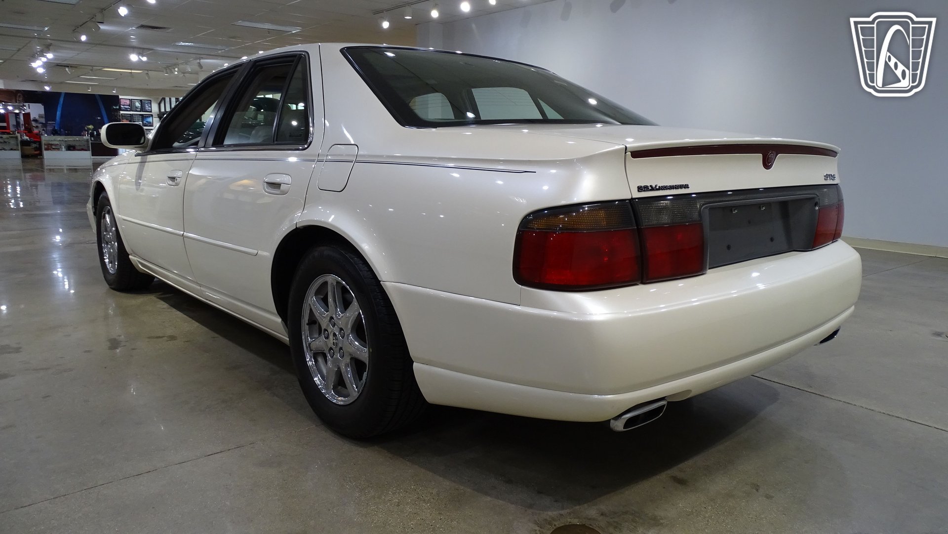 Used 2000 Cadillac Seville STS w/ Convenience Pkg FWD image 9