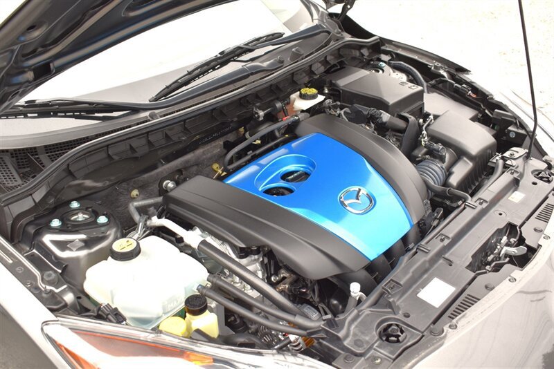 Used 2013 MAZDA MAZDA3 i Touring w/ Preferred Equipment Pkg FWD image 23