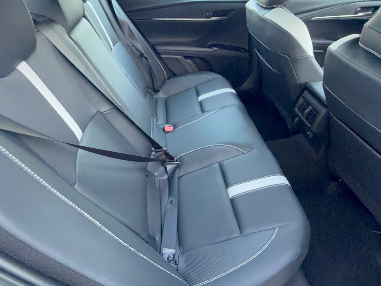 Used 2026 Toyota Camry SE FWD image 29