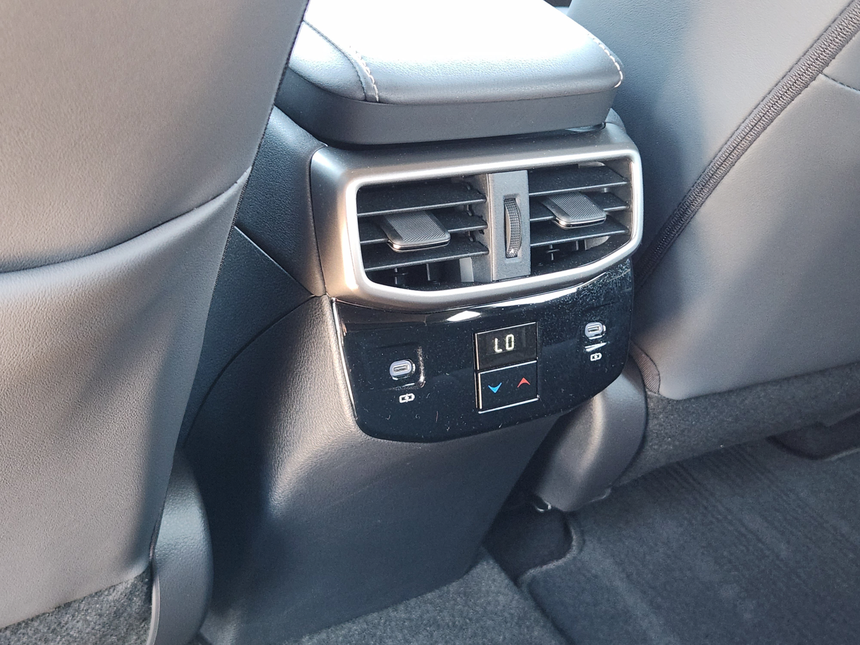 Used 2024 Lexus RX 350 Premium Plus w/ Accessory Package (Z1) FWD image 28