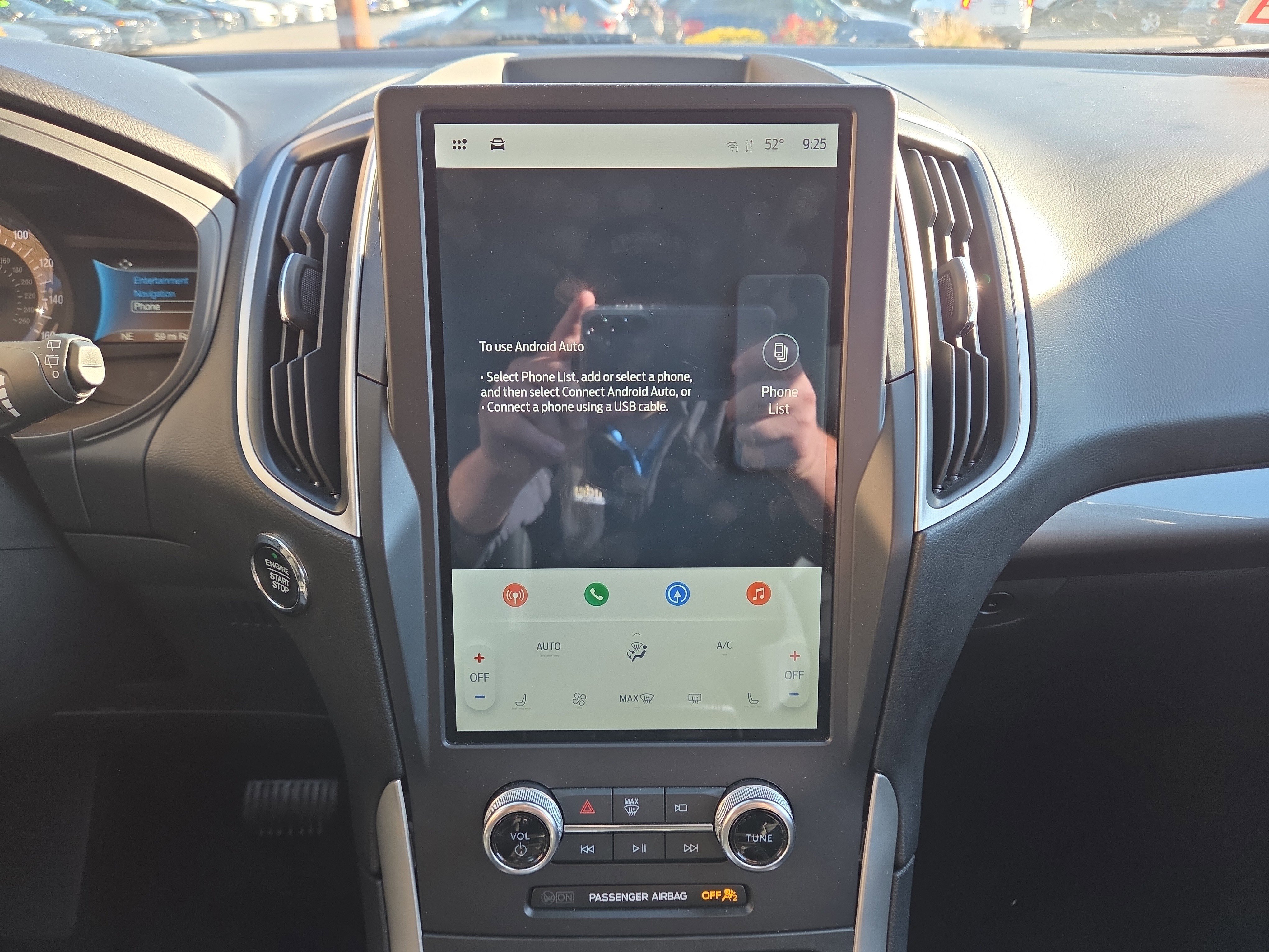 Used 2024 Ford Edge SEL image 26