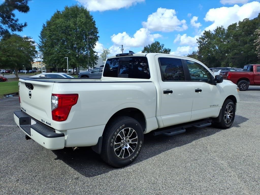 Used 2022 Nissan Titan SV w/ Accessory Utility Package image 3