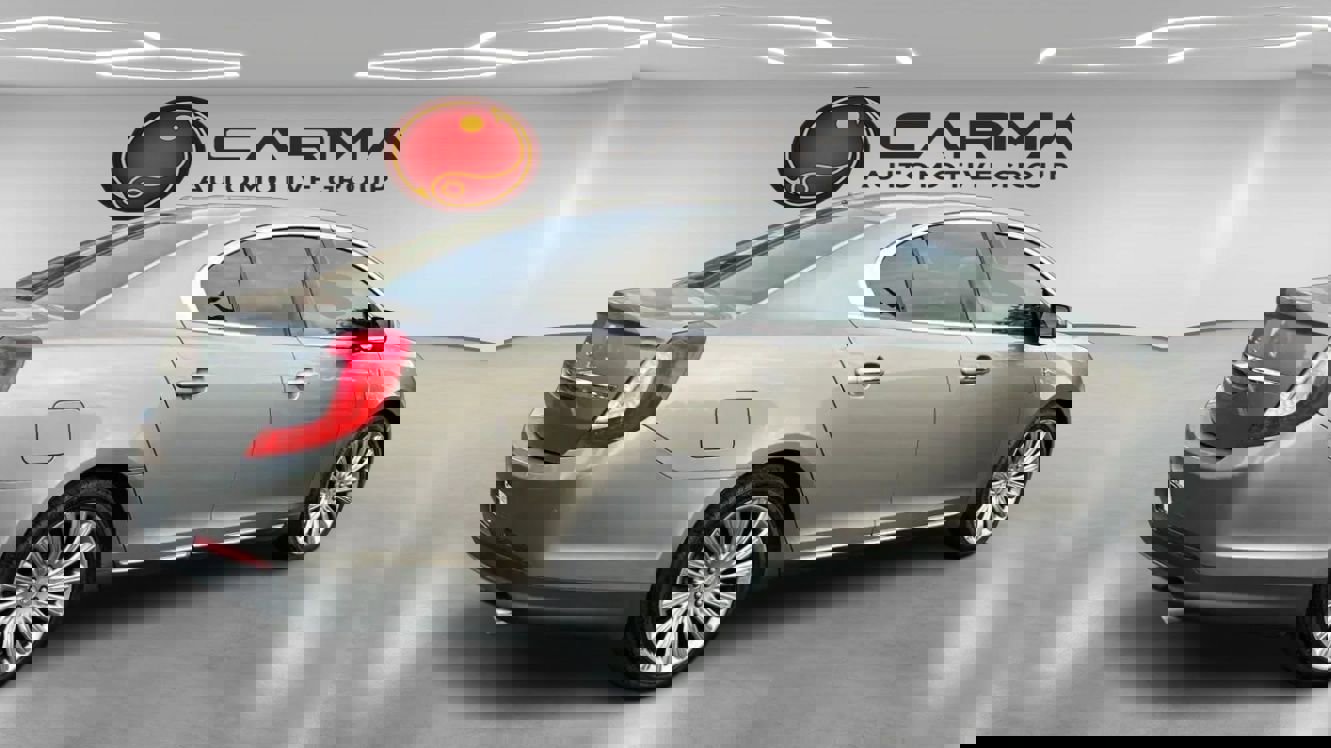 Used 2016 Lincoln MKS w/ Equipment Group 101A FWD image 5