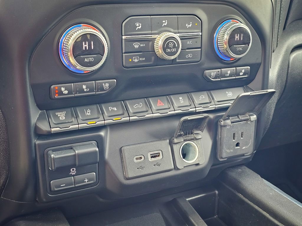 Used 2022 GMC Sierra 3500 Denali image 29