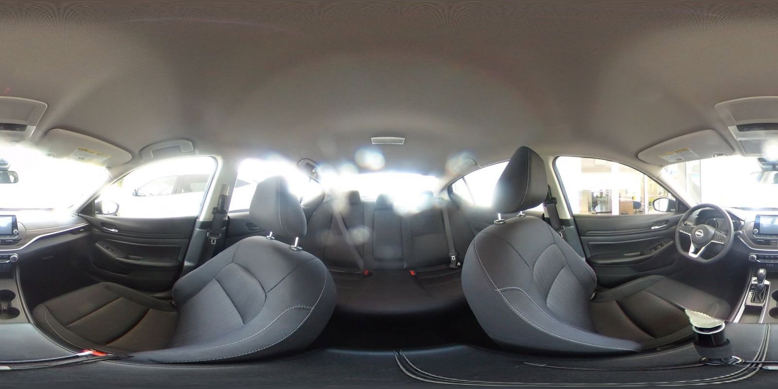 Used 2025 Nissan Altima 2.5 SV FWD image 42