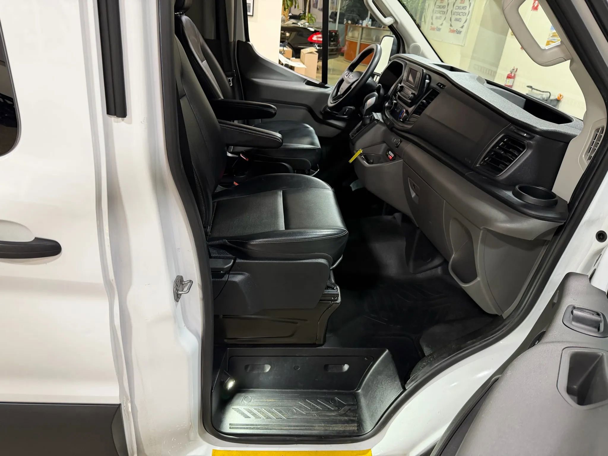 Used 2021 Ford Transit 350 XL RWD image 30