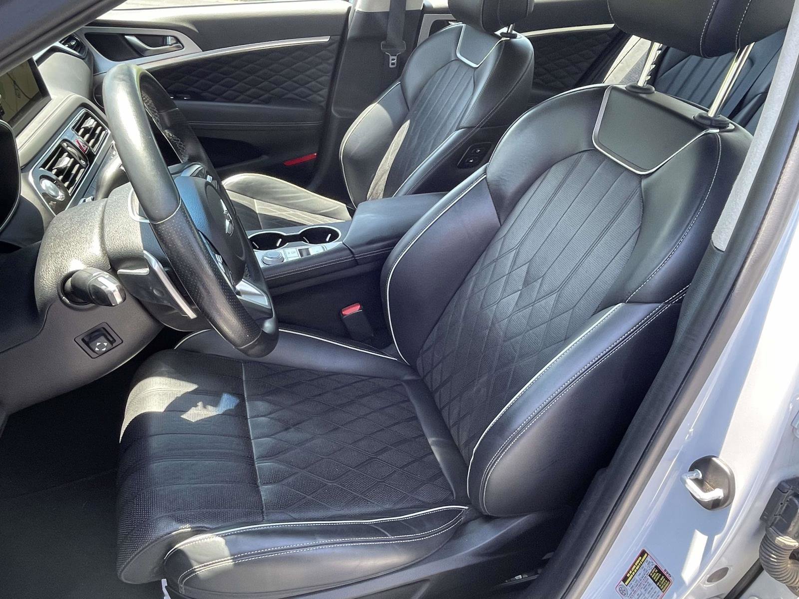 Used 2019 Genesis G70 3.3T Advanced w/ Prestige Package RWD image 18