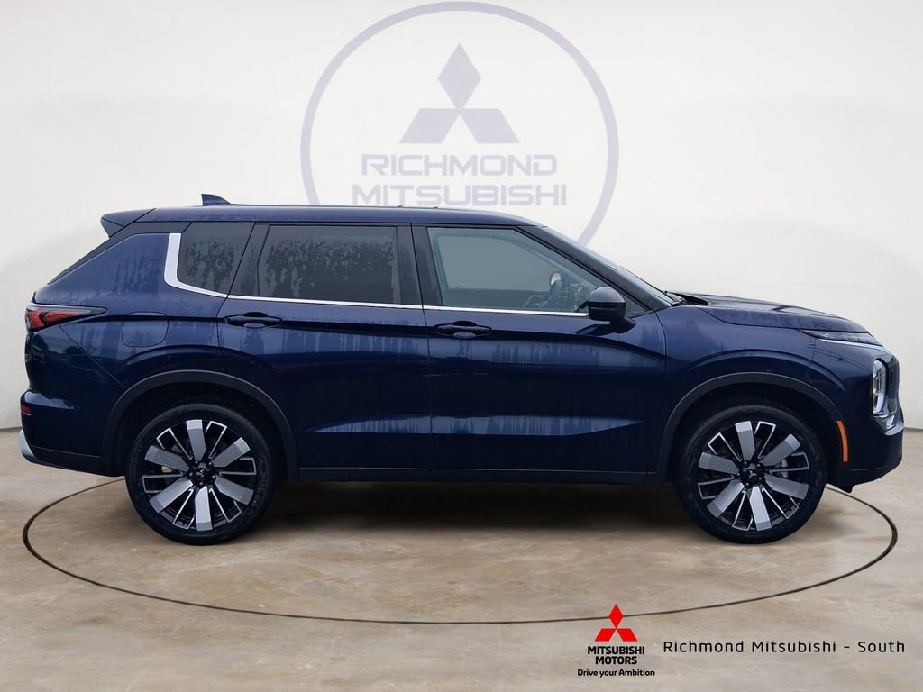 New 2026 Mitsubishi Outlander SE AWD/4WD image 2