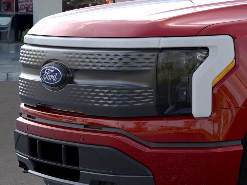 New 2025 Ford F150 Lightning Flash AWD/4WD image 17